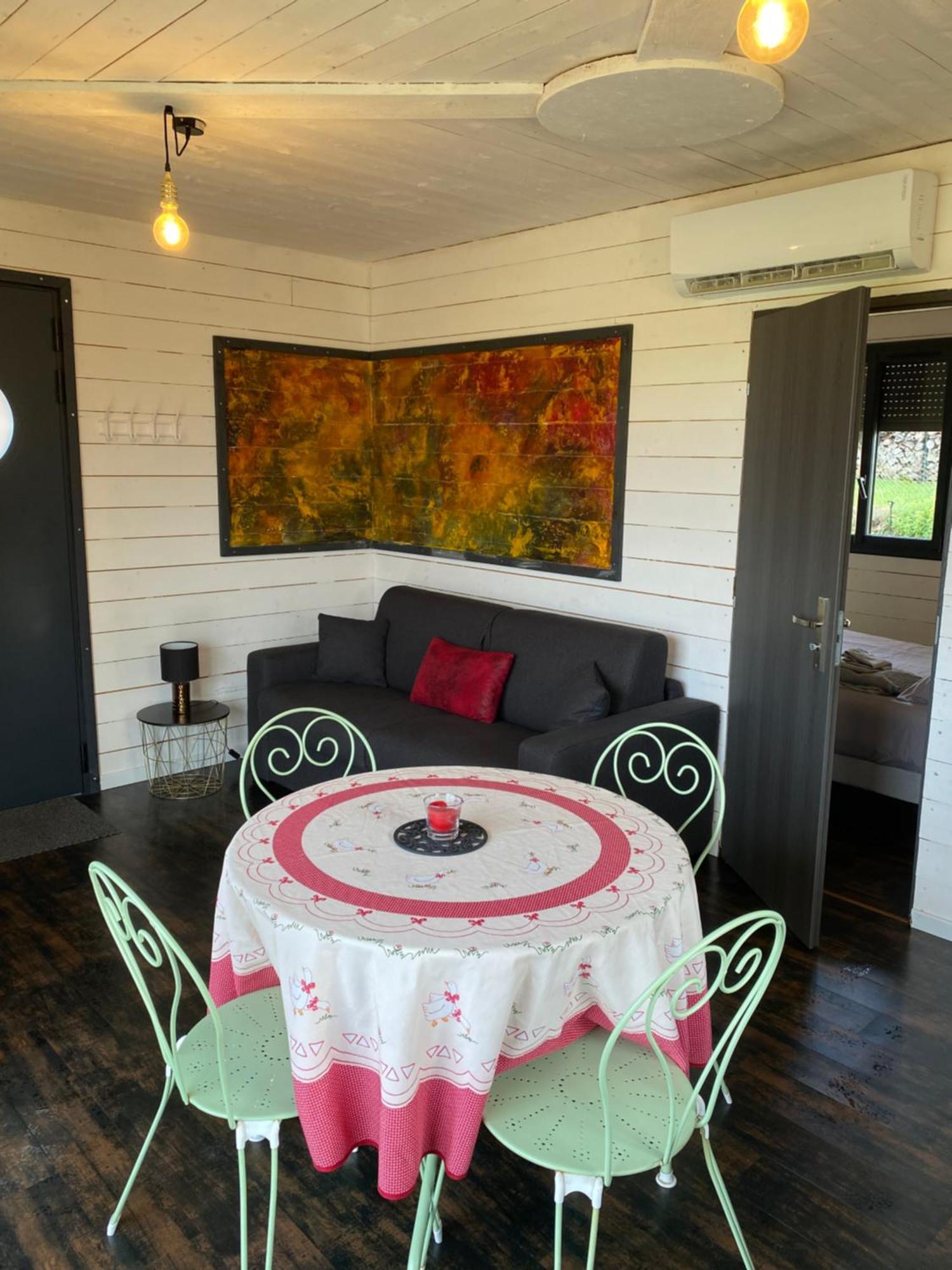 Chalets Casabella Casteljaloux Eksteriør billede