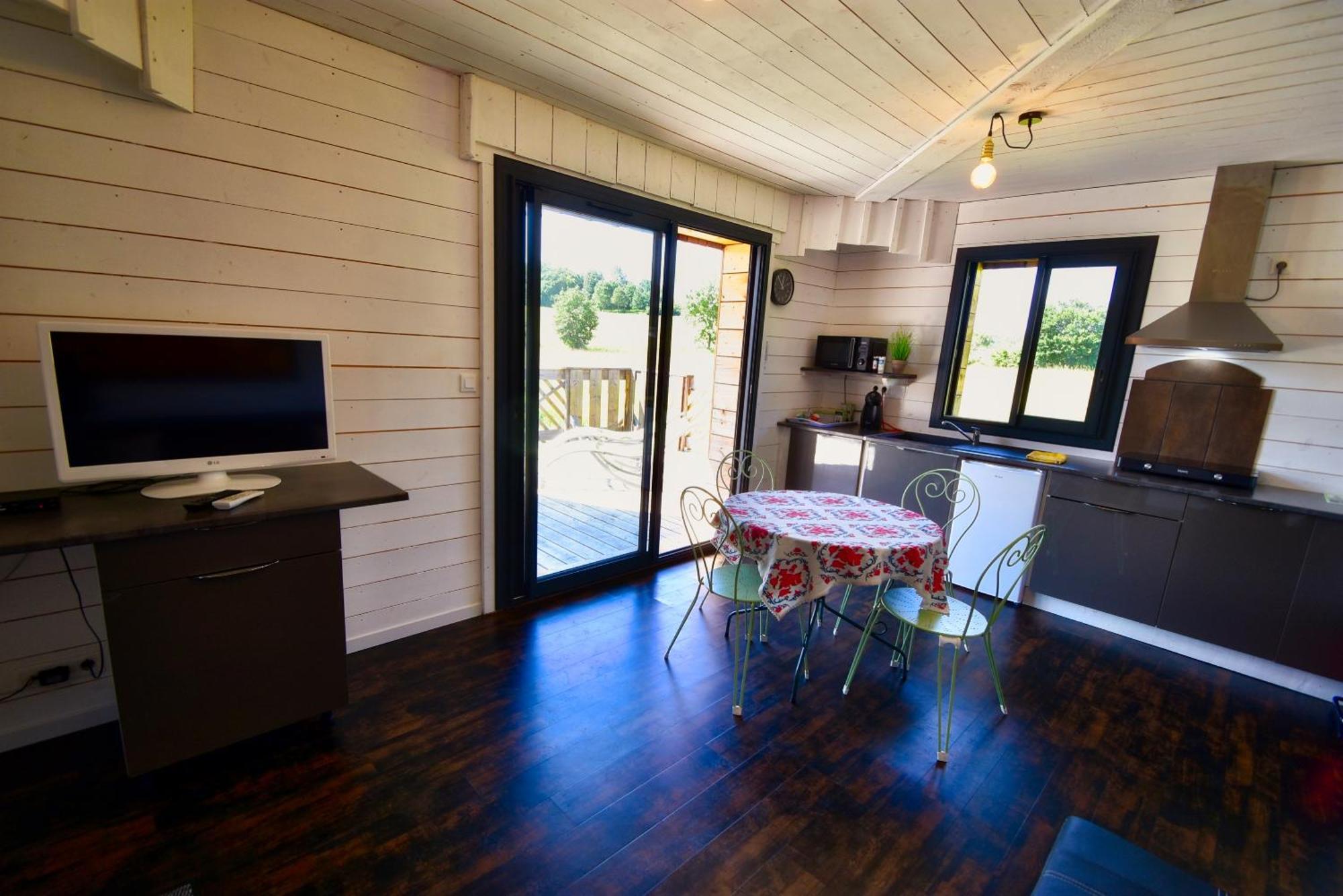 Chalets Casabella Casteljaloux Eksteriør billede